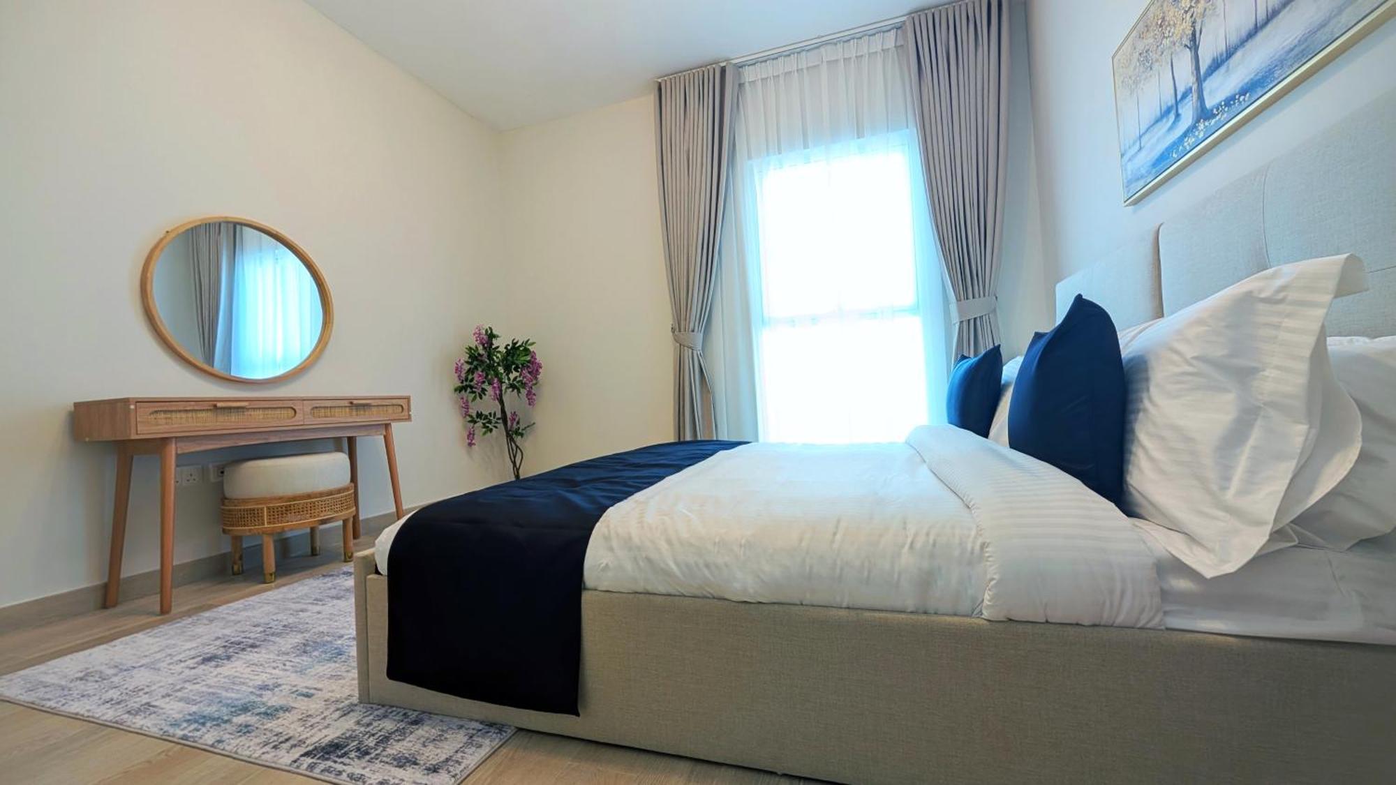 2br Luxurious At Yas Island