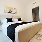 2Br Luxurious Apt At Yas Island