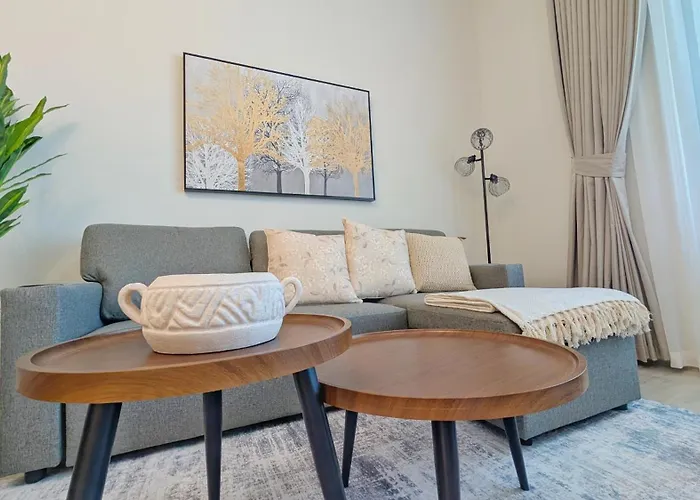 2Br Luxurious Apt At Yas Island