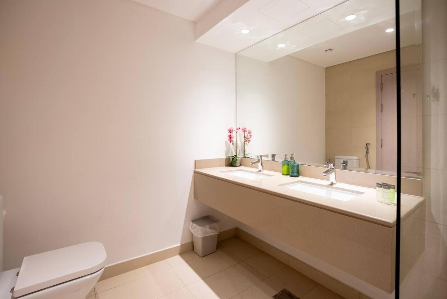 Apartment 2br Luxurious At Yas Island *