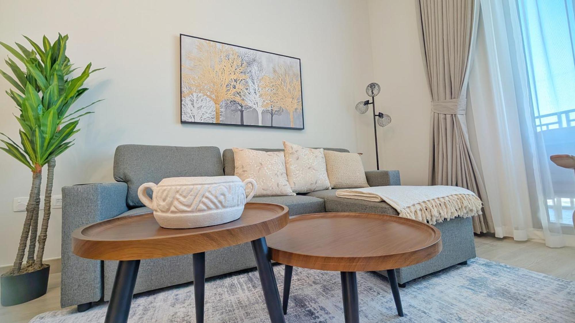 2br Luxurious At Yas Island Abu Dhabi